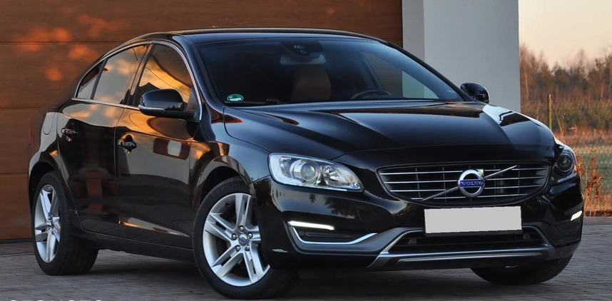 Volvo S60 cena 47800 przebieg: 207000, rok produkcji 2014 z Starachowice małe 529